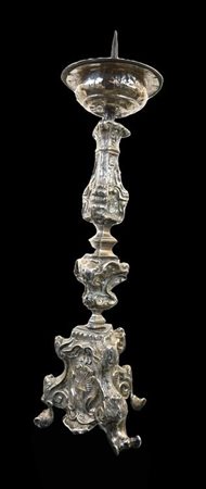 TORCIERE DEL XVIII SECOLO importante torciere in lamina d'argento lavorata a...