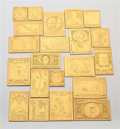 Lotto di 21 francobolli in oro a sbalzo tratti da serie del Regno d'Italia e...