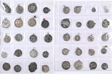 Lotto di 40 medaglie e medagliette per lo più in argento militari e di...