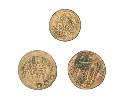 Lotto di 3 pesi monetali contromarcati uniface in bronzo/ottone del XVIII/XIX...