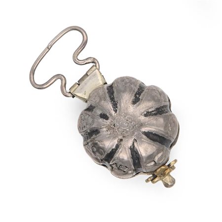 Antico portamonete in argento Peso complessivo gr. 19,50