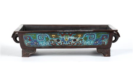  
Grande braciere in bronzo Giappone, epoca Meiji (1868-1912).
Bronzo Alt. 47 cm