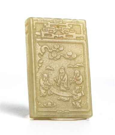  
Placchetta rettangolare in giada Cina, prima metà XX secolo
 6,4 x 4 cm