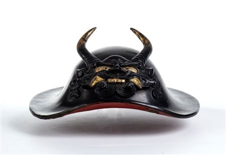 
Elmetto jingasa Giappone, periodo Edo (1603-1868)
 25 x 34 cm