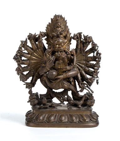  
Scultura in bronzo raffigurante Yamantaka Cina, Tibet, inizi del XX secolo
 Alt.: 19 cm