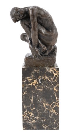 Da Auguste Rodin (Parigi, 1840 -  Meudon, 1917) - Giovane accovacciato