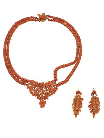 Demi-parure composta da girocollo ed orecchini in corallo montatura in...