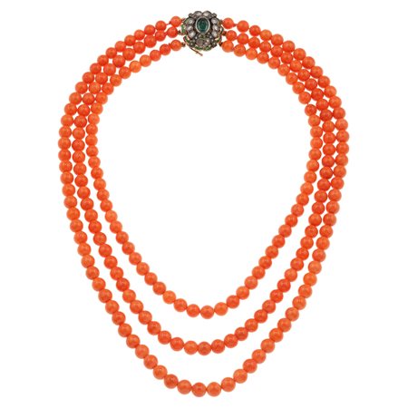 Collana a tre fili di corallo arancio fermezza in oro a basso titolo ed...