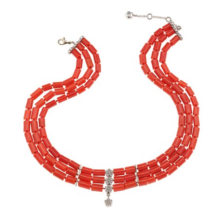 Chocker a tre fili con corallo fermezza ed inserti in oro bianco 750/1000 con...