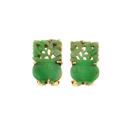 Orecchini in giadeite incisa montatura in oro giallo 750/1000, gr. 6,7...