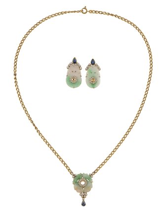 Petochi. Demi-parure composta da collana ed orecchini con giadeiti, diamanti...
