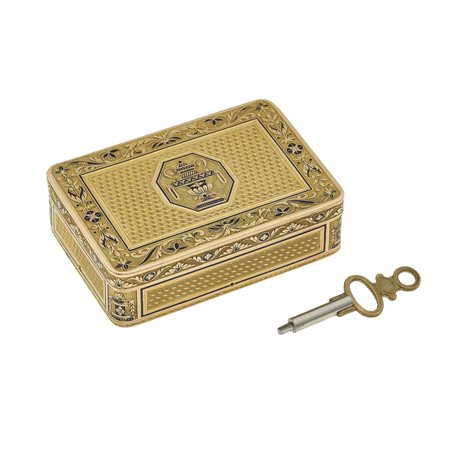 Scatola/carillon incisa con decoro in smalto blu oro giallo 750/1000. Difetti...