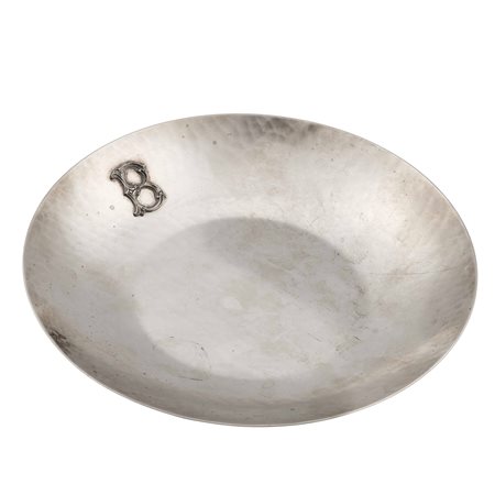 Federico Buccellati. Piatto portaoggetti con iniziale argento 925,...