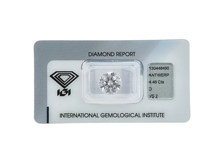 Diamante taglio brillante di ct 4.46, colore D, caratteristiche interne VS2,...