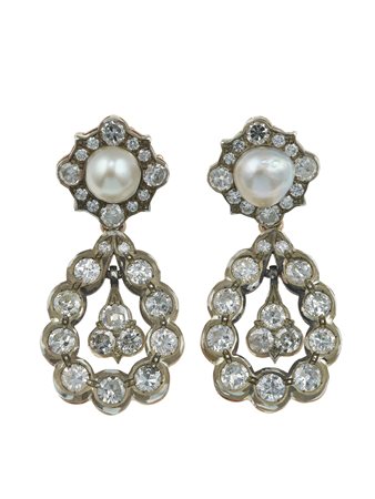 Orecchini pendenti con diamanti di vecchio taglio e perle naturali montatura...