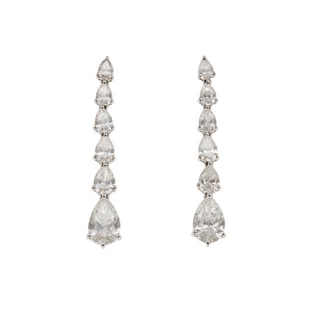 Orecchini pendenti con diamanti taglio goccia per totale ct 7.00 circa...