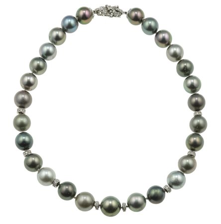 Collana di perle Tahiti fermezza ed inserti in oro bianco 750/1000 e...