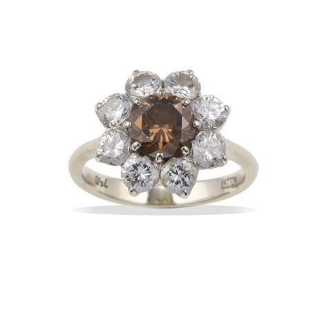 Anello con diamante centrale fancy brown, irradiato, e diamanti a contorno...