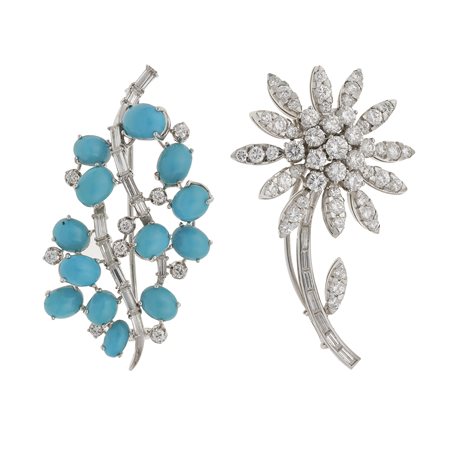 Lotto composto da una spilla con diamanti ed una spilla con diamanti e...