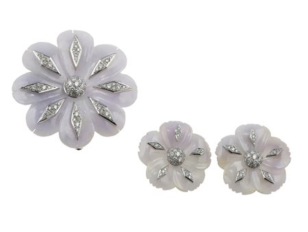 Sabbadini. Demi-parure composta da spilla ed orecchini con diamanti e...