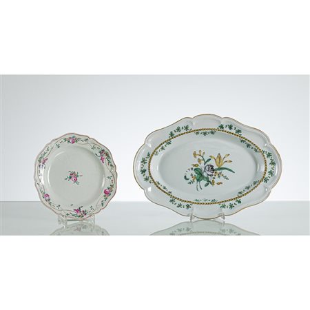 MANIFATTURA SICILIANA DEL XVIII SECOLO, Vassoio e piatto