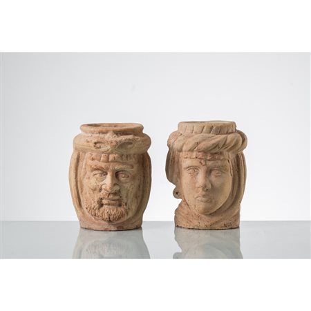 MANIF. SICILIANA PRIMI DEL '900, Coppia di teste porta piante