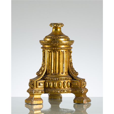 MANIFATTURA SICILIANA DEL XVIII SECOLO, Base