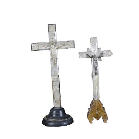LOTTO DI 2 CROCIFISSI