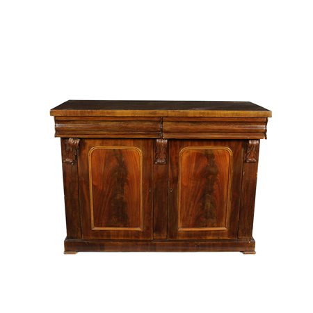 CREDENZA VITTORIANA