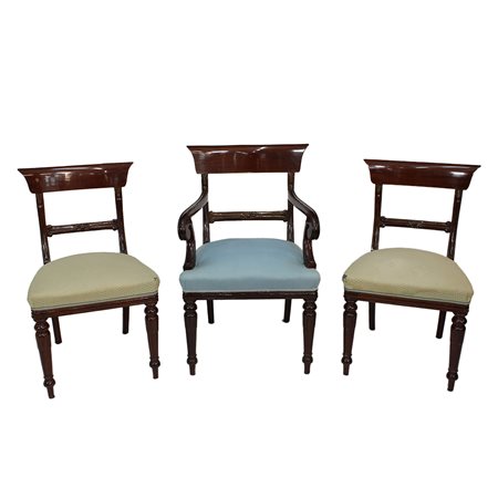 POLTRONA E DUE SEDIE 