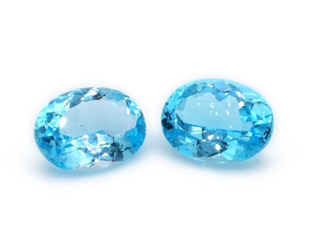 Coppia di topazi blu di forma ovale