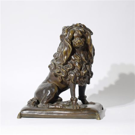 A fine cast bronze dog