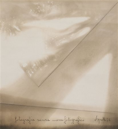 VINCENZO AGNETTI
Fotografia senza mezzo fotografico, 1976