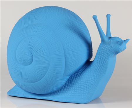 CRACKING ART GROUP (n. 1993) Chiocciola. Plastica. Cm 30,00 x 55,00 x 40,00....