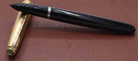 PENNA STILOGRAFICA PARKER penna stilografica con cappuccio placcato oro 14K,...