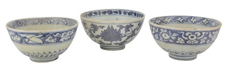 Cina. XVI secolo (1500 - 1599)
Tre ciotole con decori floreali e uccelli