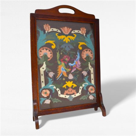 Parascintille ricamato a piccolo punto