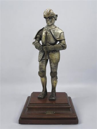 Modellino di armatura del Cinquecento