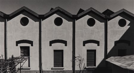 Gabriele Basilico (1944 - 2013)  - Via Giuseppe Ripamonti. Milano ritratti di fabbriche, 1983