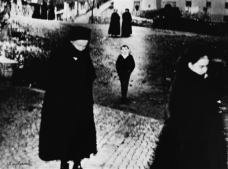 Mario Giacomelli (1925 - 2000)  - Scanno, 1957