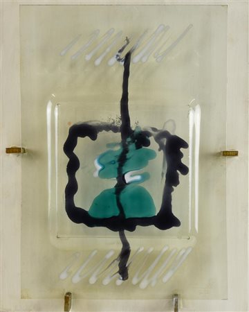 Adriano Tuninetto SENZA TITOLO, 1977 vetro, cm 44,5x32 firma e data difetti