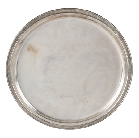 Italia, XX secolo., Tre vassoi rotondi in argento. 1950 ca.