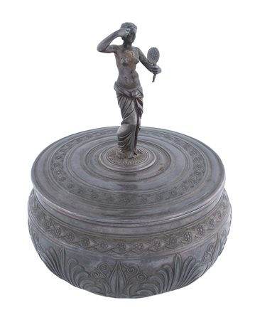 Melillo Giacinto, Portacipria anticato con Venere che si specchia. Fine XIX - inizi XX secolo.