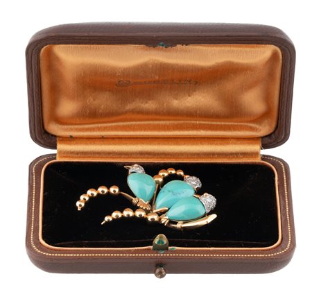 Gübelin, Spilla in oro 18 kt. con tre uccellini sopra un ramo. Lucerne, Zürich, 1940-1950 ca.