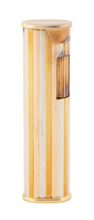 Accendino in oro a tre colori. 