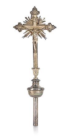 Croce processionale in metallo argentato, XVIII/XIX secolo la figura del...