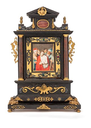 Altarolo architettonico in legno ebanizzato con finiture in bronzo dorato,...