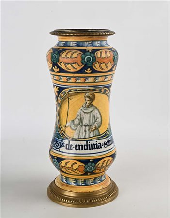 Albarello in maiolica policroma, Faenza, fine del XVI secolo decorato da una...