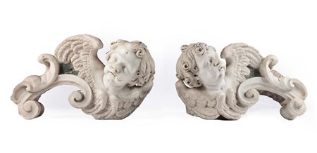 Coppia di cherubini in marmo bianco, XVIII secolo coppia di frammenti...