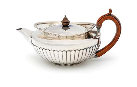 Teiera Giorgio III in argento, Londra, 1803, argentiere John Emes corpo...